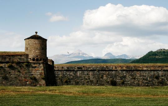 Free Stock Photo of Castle and landscape