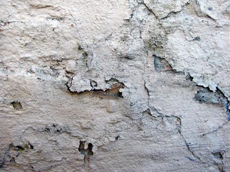 Free Stock Photo of Cracked wall surface