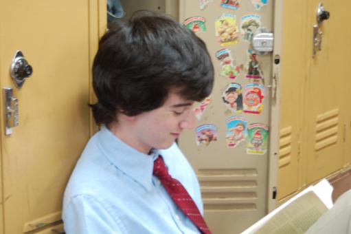 Free Stock Photo of Student Reading