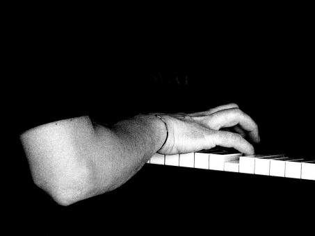 Free Stock Photo of Pianoman