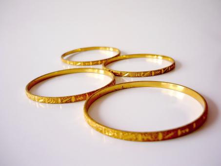 Free Stock Photo of Gold Bangles