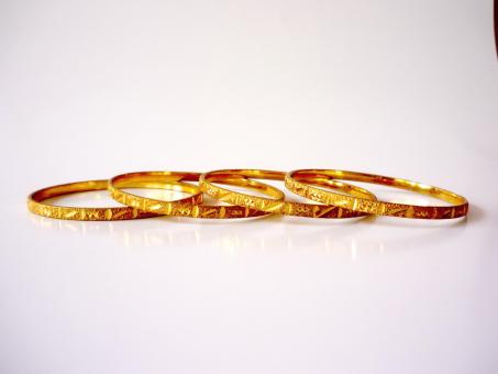 Free Stock Photo of Gold Bangles