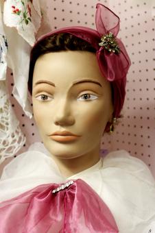 Free Stock Photo of Pink bow on mannequin