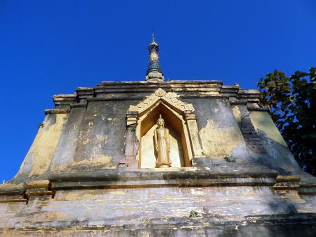 Free Stock Photo of Buddha and pagoda