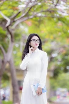 Free Stock Photo of Asian Girl with Glasses