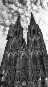 Free Stock Photo of Old Dom