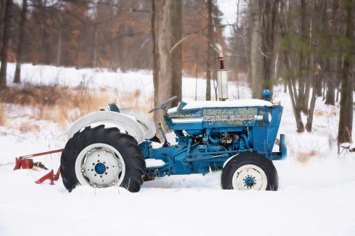 Free Stock Photo of Vintage Tractor