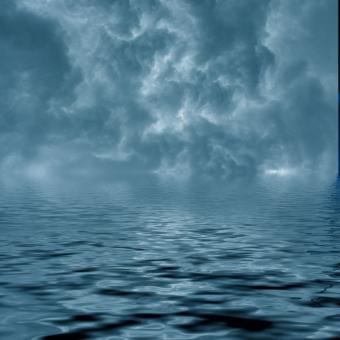 Free Stock Photo of Water and Sky Backdrop