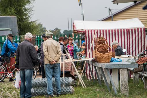 Free Stock Photo of Baskets Stand