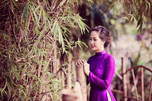 Free Stock Photo of Lady in Purple Dress