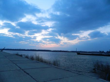 Free Stock Photo of Sunset on Danube River