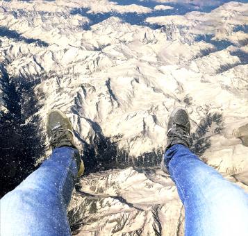 Free Stock Photo of Feet hanging over the Alps