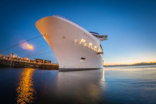 Free Stock Photo of Cruise Ship in the Harbor