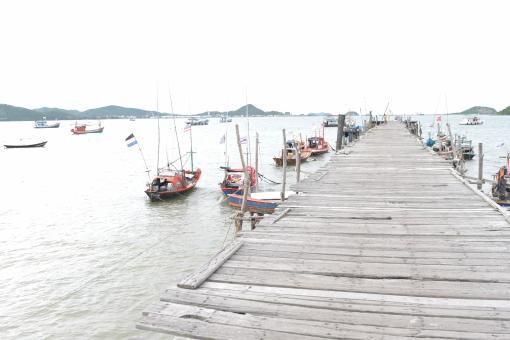 Free Stock Photo of Pier with Small Boats