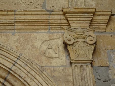 Free Stock Photo of Fine sculptures on a limestone church