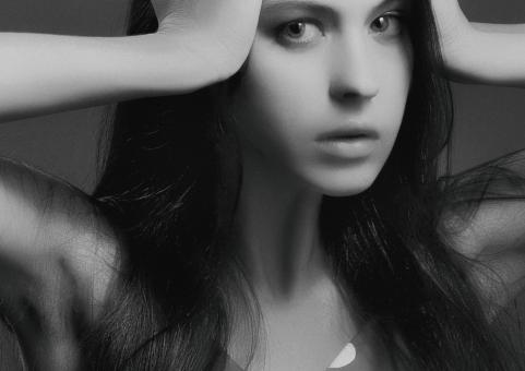 Free Stock Photo of Portrait of a Dark Haired Girl