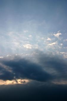 Free Stock Photo of Blue Sky and Sun Rays