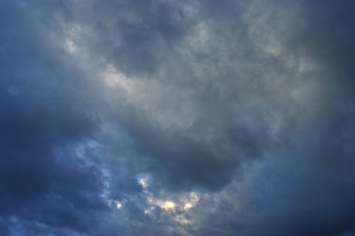Free Stock Photo of Blue and Gray Cloudy Skies