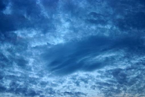 Free Stock Photo of Blue Clouded Skies