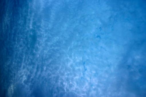 Free Stock Photo of Thin Clouds in Blue Sky
