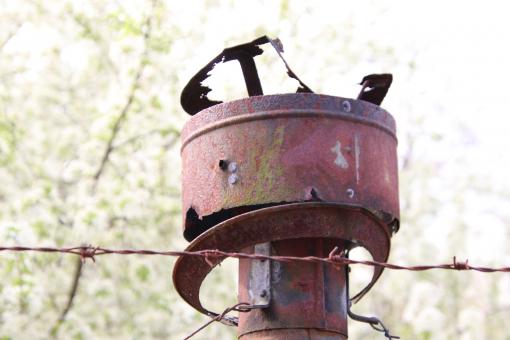 Free Stock Photo of Abandoned, rusted, but... Still standing!