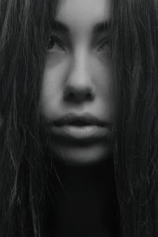 Free Stock Photo of Portrait of a Dark Haired Girl