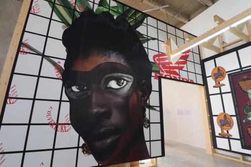 Free Stock Photo of Huge portrait in a museum