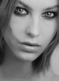 Free Stock Photo of Close up Portrait of a Girl