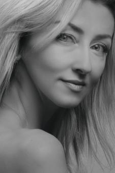 Free Stock Photo of Blond Model Portrait - Black and White