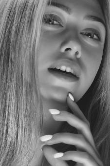 Free Stock Photo of Black and White Portrait of Girl