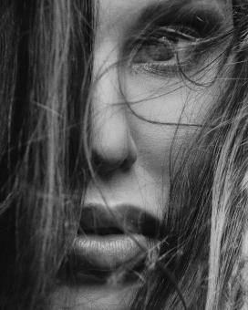 Free Stock Photo of Girl Portrait - Close Up - Monochrome