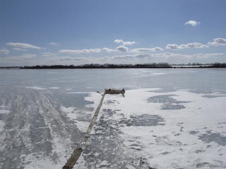 Free Stock Photo of Frozen Lake