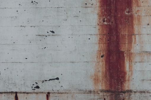 Free Stock Photo of Rust Streaks on Old Concrete Wall
