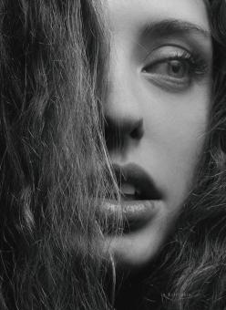 Free Stock Photo of Young Girl Portrait - Monochrome