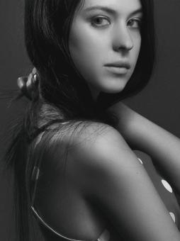 Free Stock Photo of Beautiful Female Model - Brunette - Monochrome
