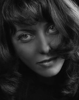 Free Stock Photo of Pretty Woman Portrait - Black and White