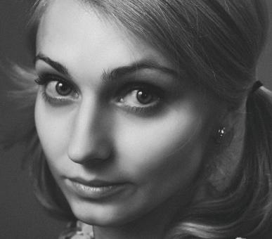 Free Stock Photo of Young Beautiful Girl Portrait - Black and White