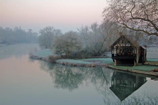 Free Stock Photo of Cold Morning Reflections