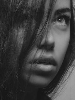 Free Stock Photo of Dark Girl Portrait - Looking Up - Monochrome