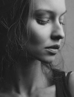 Free Stock Photo of Monochrome Portrait of a Young Female