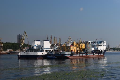 Free Stock Photo of Industrial Barge