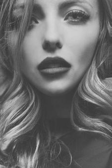 Free Stock Photo of Beautiful Blond Girl - Black and White Portrait