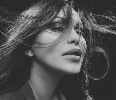 Free Stock Photo of Dark Haired Fashion Model - Black and White