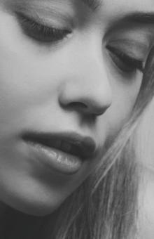 Free Stock Photo of Young Girl Face - Monochrome