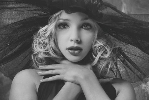 Free Stock Photo of Blond Girl with Black Hat - Monochrome