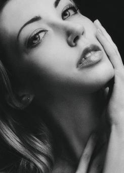 Free Stock Photo of Retro Girl Portrait - Monochrome
