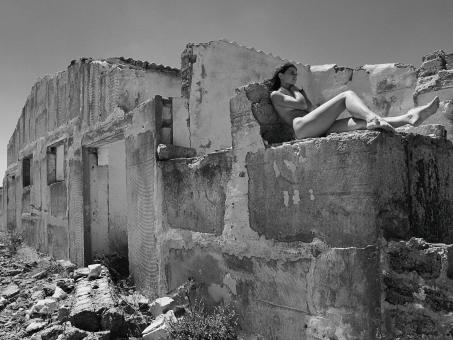 Free Stock Photo of Girl Posing in Ruins - Monochrome
