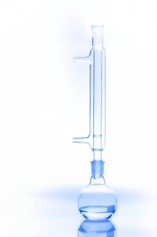 Free Stock Photo of Flask and condenser