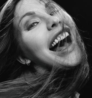 Free Stock Photo of Happy Woman - Portrait - Black and White