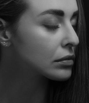 Free Stock Photo of Profile of Woman with Closed Eyes - Monochrome